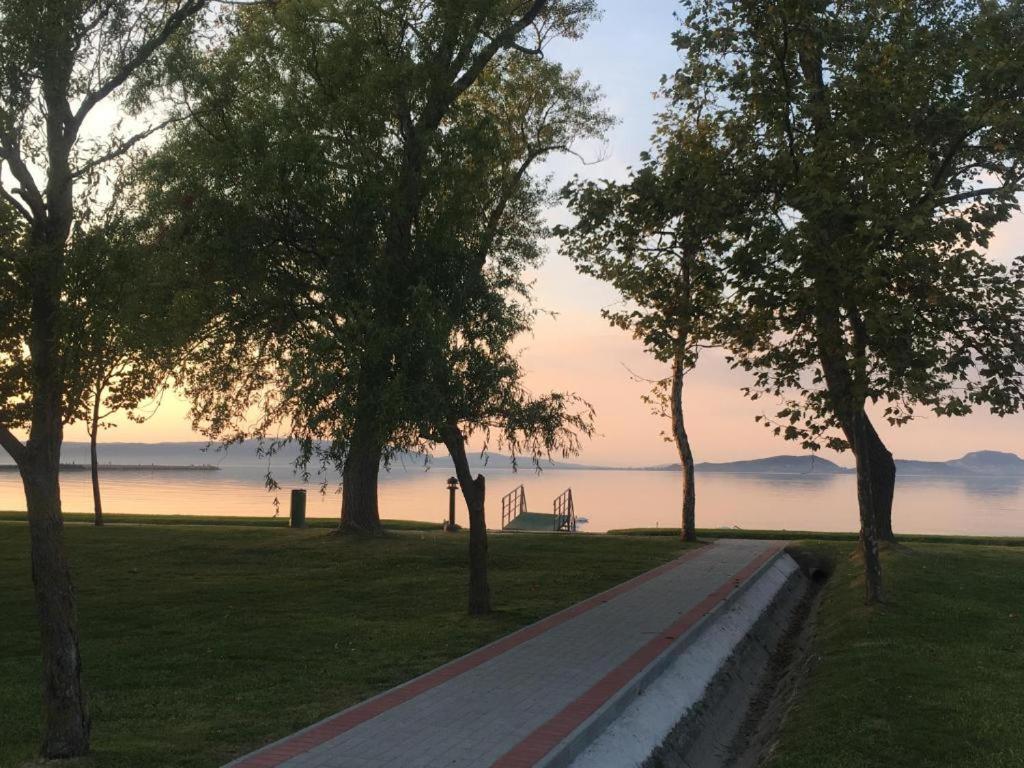 Fenyves Hotel Balatonfenyves Eksteriør billede
